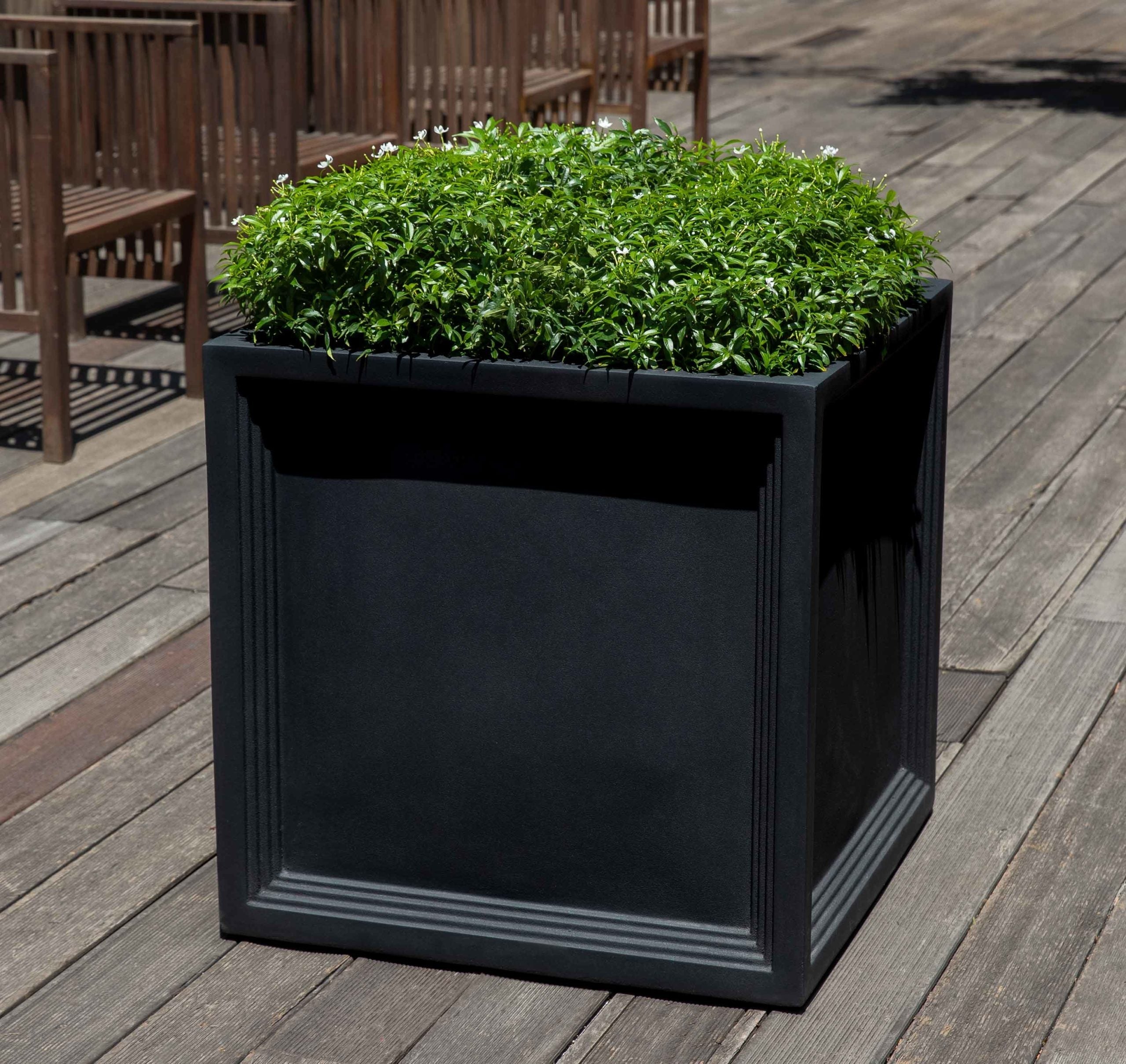 black square outdoor plant pots Campania International Oxford Square Planter Onyx Black Lite / Small