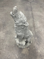Howling Wolf