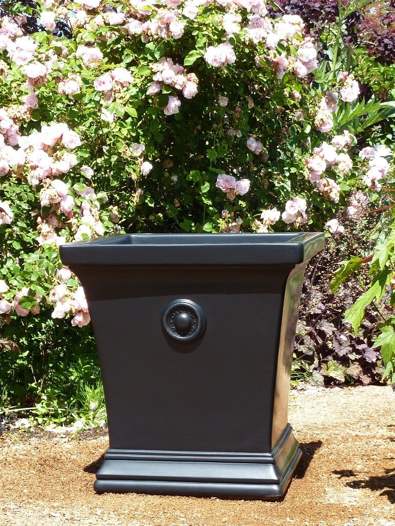 Gardenstone Aurora Planters Gardenstone 