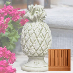 Campania Williamsburg Pineapple Finial