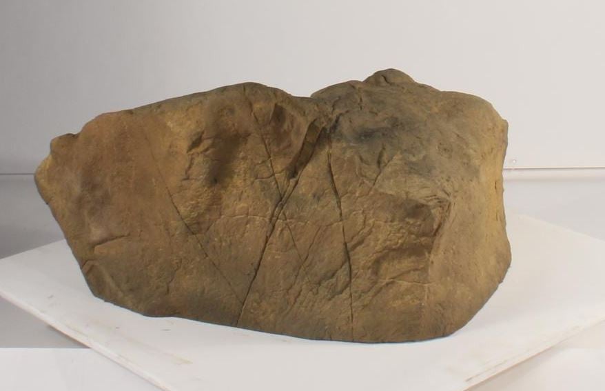 Accent Rokcs Spilling Accent Rock - AR-008 by Universal Rocks - Marquis Gardens ...