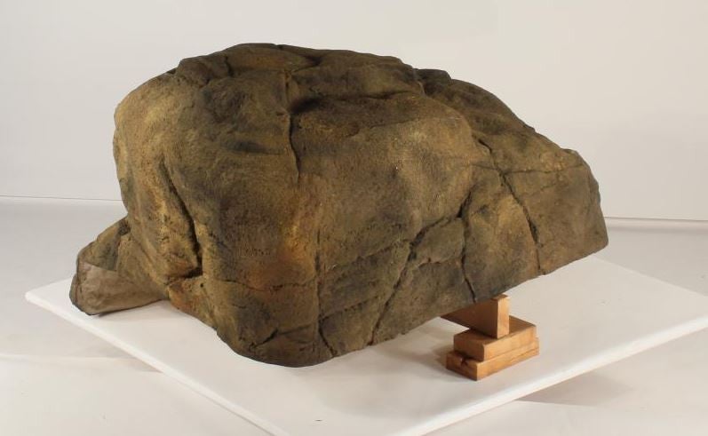 Spilling Edge Rock - ER-009 by Universal Rocks - Marquis Gardens ...